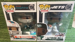 Funko Pop Football Tua Tagovailoa Miami Dolphins Vinyl Figure #158Funko Pop Vinyl Pop Football NFL 100 New York Jets LeVeon Bell #134 Figure