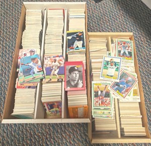 Mixed 3 Row & 2 Row of 80s &90s Major League Baseball Trading Cards- Base Cards- Random Mix