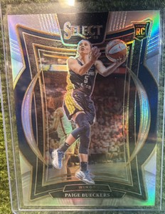 2025 WNBA Select Paige Bueckers #25 Concourse RC (Silver Prizm) Dallas Wings