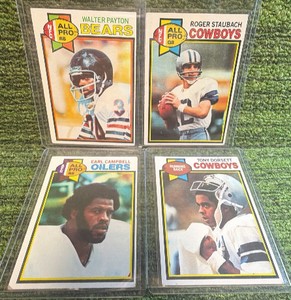 1979 Topps Football Lot of 4 Cards - #480 Walter Payton #400 Roger Staubach  #390 Earl Campbell #160 Tony Dorsett