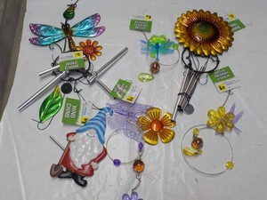 Wind Chimes and Acrylic Hanging Dcor