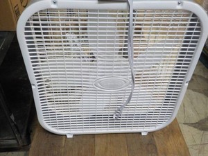 Lasko Floor Fan- slight bent