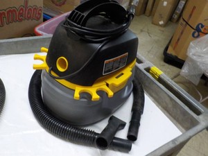 Stinger WetDry Vac