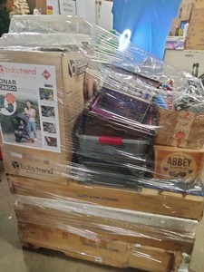 Pallet lot of sale leftovers