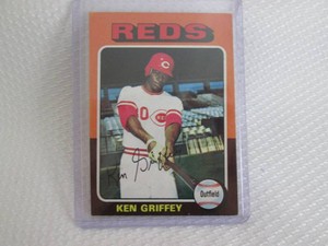 1975 Topps Ken Griffey Card...
