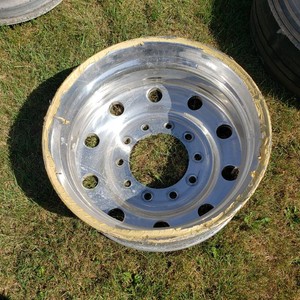 Alcoa 24.5 Inch Aluminum Truck Rim