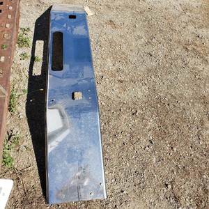 Hendrickson Bumper Model 75XONL For 2007 Kenworth T800