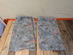 (2) RAJ REVERSIBLE ACCENT RUG FLORAL