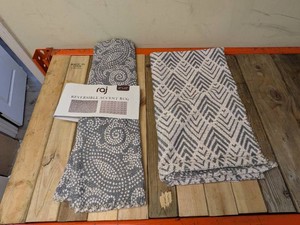 (2) RAJ REVERSIBLE ACCENT RUG