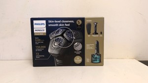 PHILIPS NORELCO SHAVER 8000