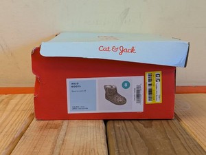 NEW CAT & JACK TODDLER ARLO BOOTS SIZE 8 GOLD