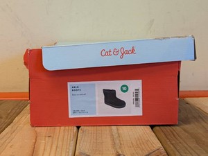 NEW CAT & JACK KIDS ARLO BOOTS SIZE 10 BLACK