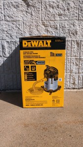 DEWALT STAINLESS STEEL QUIET WETDRY VACUUM