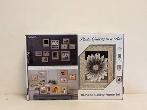 MIKASA HOME ACCENTS 10PC GALLERY FRAME SET