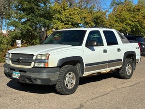 2004 CHEVROLET AVALANCHE 1500 4X4  No Accidents Reported (NO RESERVE)