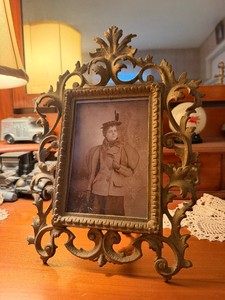 Ornate antique Victorian Cast Metal Picture Frame wPhoto