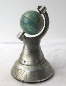 Vintage 1933 Worlds Fair Desk Globe &amp Calendar