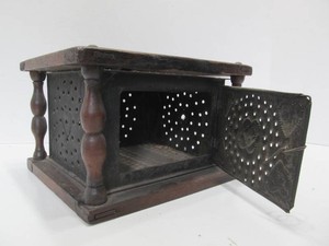 Excellent Early Antique Primitive Pierced Tin &amp Wood Foot Warmer Box&nbsp