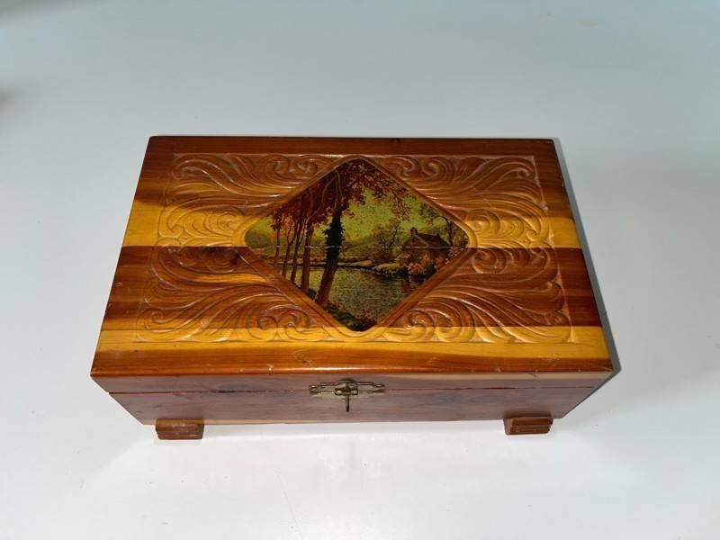 VTG Wooden Keepsake Box - Carved Scrollwork Scenic Landscape Lid