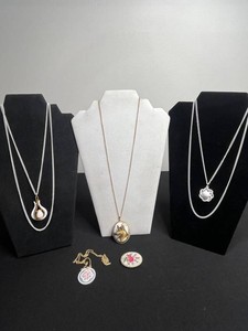 Vintage Costume Jewelry - Assorted Pieces Necklaces & Pins Mixed Lot