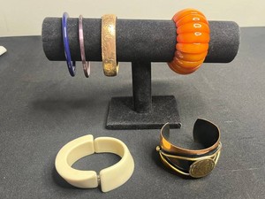 Costume Jewelry Mixed Lot - Vintage Bracelets & Bangles (Lot of 6)