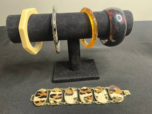 VTG Costume Jewelry Bangles & Bracelet Assortment (Lot of 5)