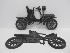 .2 Old Vintage IRON ART Car Plaques
