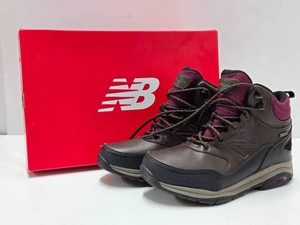New or Like-New Pair of Ladies NEW BALANCE Hiking Boots - Size 9