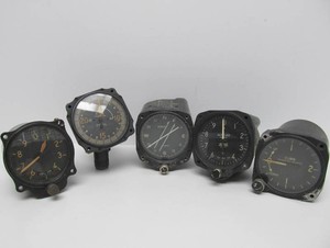 Very cool Lot of 5 Old Vintage Aircraft Altimeters