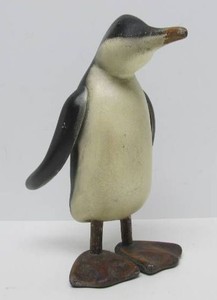 10 Wooden Penguin Statue