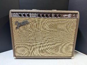 Quality Working FENDER Vibroverb Electric Guitar Amplifier