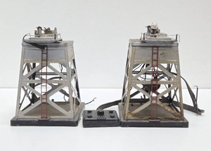 2 Large Vintage Lionel Train Light Towers