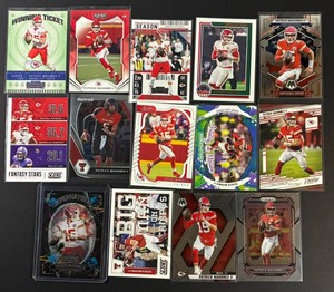 Patrick Mahomes QB Kansas City Chiefs - 14 Cards