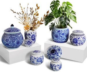 Set of 6 Small Blue and White Porcelain Vases Blue Chinoiserie Decor Gifts Ceramic Flower Vases Classic vase for Home Bedroom Table Accent Shelf Tabletop