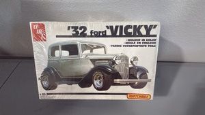 Brand New Sealed AMT 1932 Ford Vicky Model