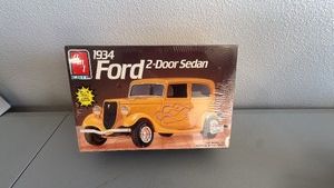Brand New Sealed AMT 1934 Ford Sedan