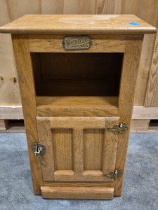 White Clad oak ice box-style end table