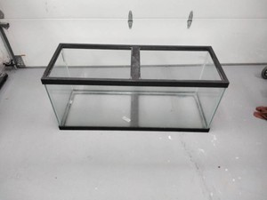 75 Gallon Glass Aquarium Tank, 48 x 18 x 21 in., Black Trim with Center Brace and Metal Mesh Screen