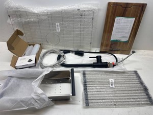 Kitchen Sink Faucet With Accessories