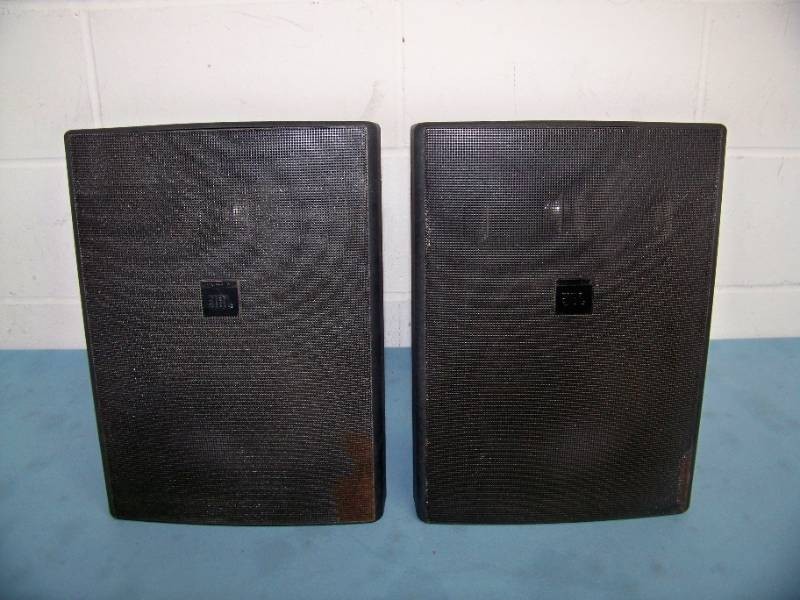 (PAIR) JBL Control 28 8 Two-Way High-Output Indoor  Outdoor  Weatherproof Two-Way Surface-Mounted Pro Audio Loudspeakers