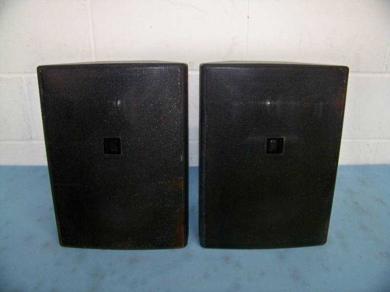 (PAIR) JBL Control 28 8 Two-Way High-Output Indoor  Outdoor  Weatherproof Two-Way Surface-Mounted Pro Audio Loudspeakers