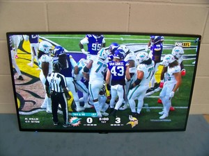 43 NEC MultiSync MA431 High-End 4K UHD Commercial Digital Signage Display - VERY SLIGHT Scratch