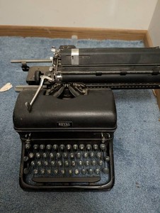 Vintage Royal Manual Typewriter