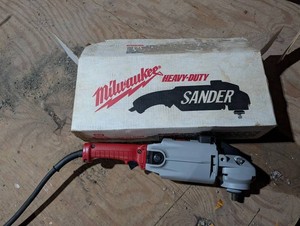 Milwaukee 6065 Heavy-Duty Sander 120V 15A