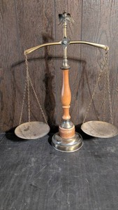 Eagle Finial Decorative Balance Scale