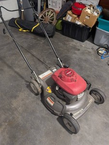 Honda Harmony II HRS216 Walk-Behind Lawn Mower