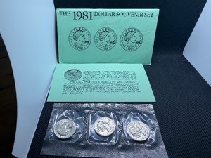 1981 Susan B Anthony Dollar Souvenir Set