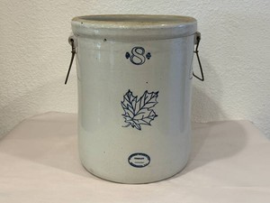 Western Stoneware 8-Gallon Crock