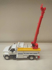 Alliant Energy Bucket Boom Truck