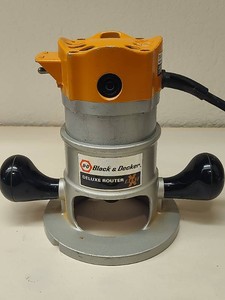 Black & Decker Deluxe Router Model #7616